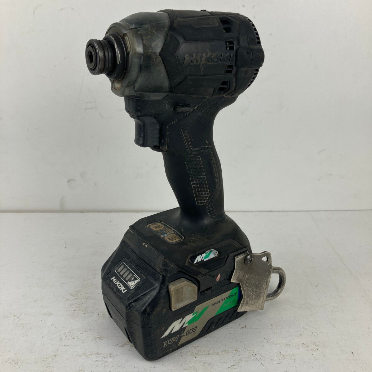 ЗЗHiKOKI ハイコーキ 36v インパクトドライバ バッテリーx1 充電器 ケース付 WH36DC ブラック