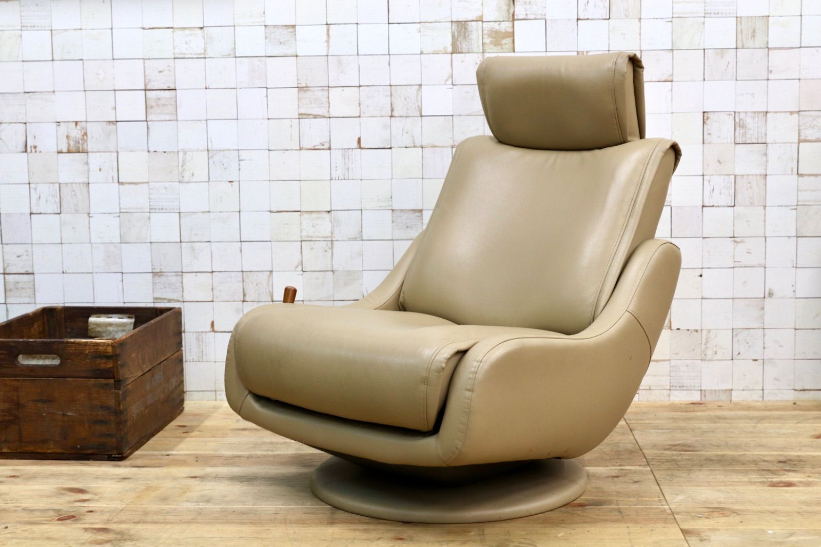 GMEH2P○karimoku | カリモク リクライニングチェア パーソナルチェア 1人掛け シングルソファ 回転椅子 ソフトレザー 合皮