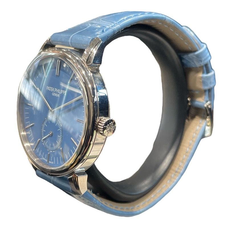 FENDI フェンディ 良品 レディース腕時計 7000L 箱付き 稼働 FENDI フェンディ 良品 レディース腕時計 7000L 箱付き 稼働