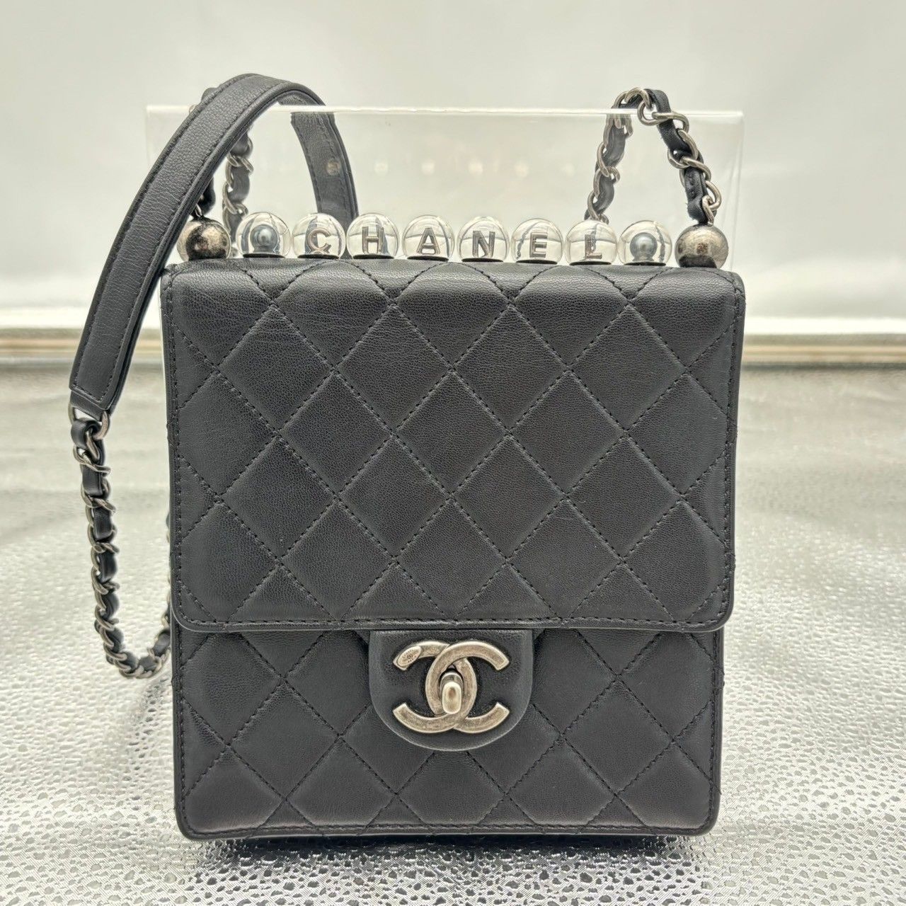 CHANEL マトラッセ パール チェーンショルダーバッグ AS0584