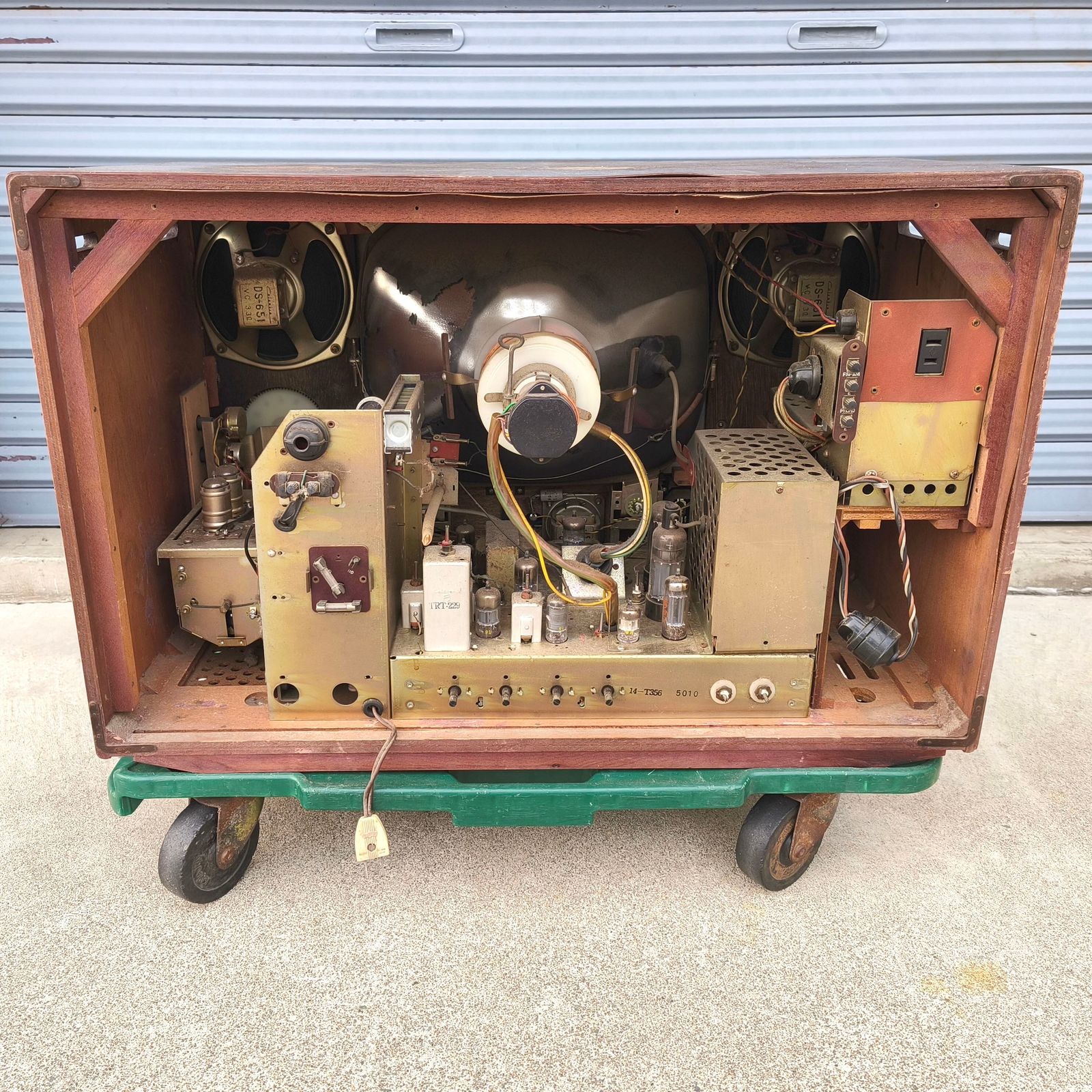 コロムビア 真空管テレビ 14-T335 【ブラウン管 白黒テレビ】 コロムビア 真空管テレビ 14-T335 【ブラウン管 白黒テレビ