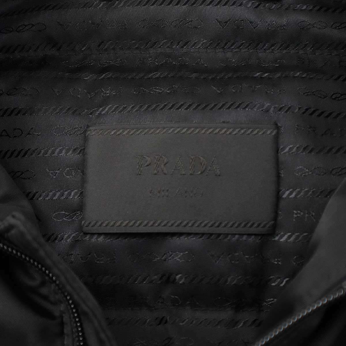 PRADA プラダ 20AW RE-NYLON ロゴプレートパファー ダウンジャケット 