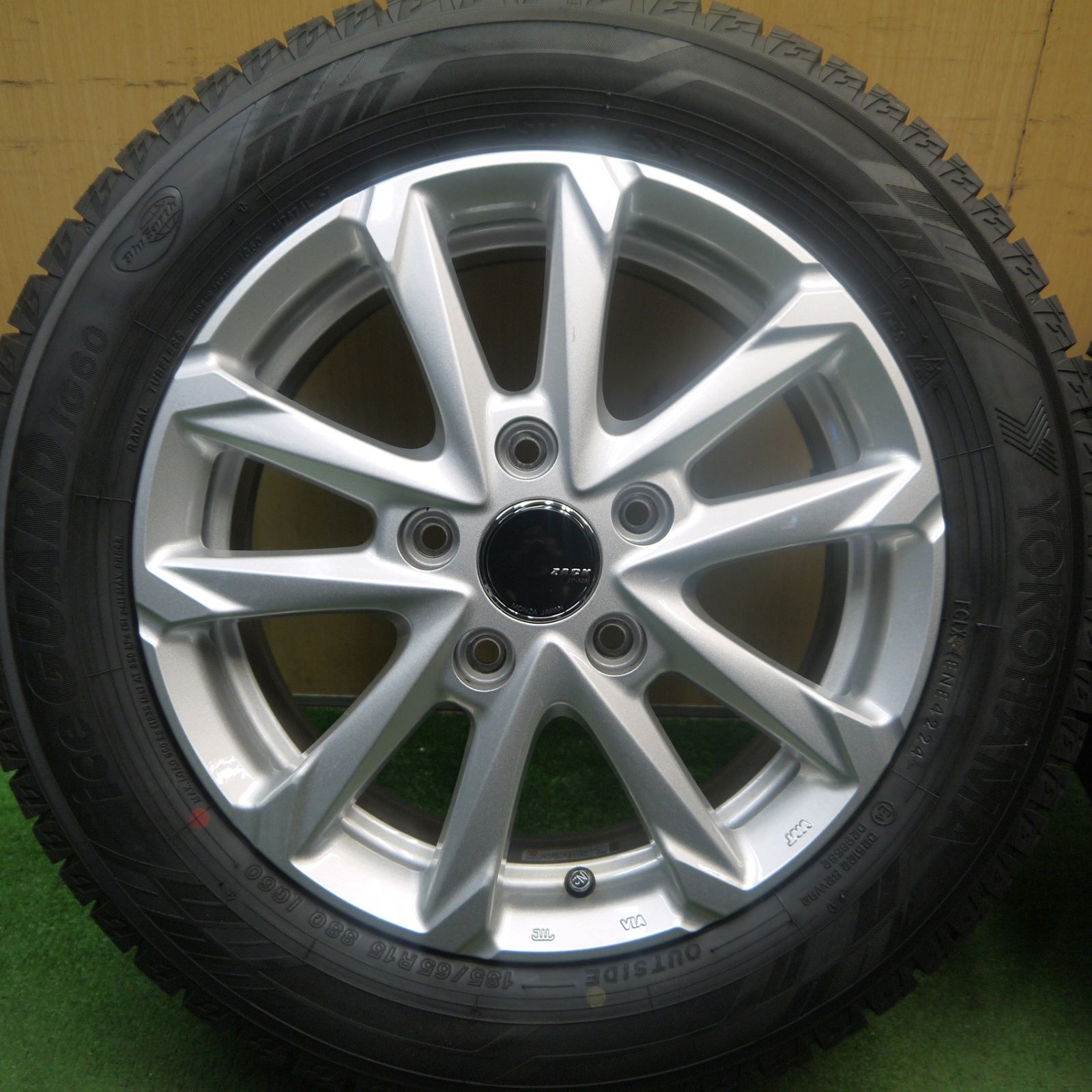 24年 キレイ スタッドレス 185 65R15 ヨコハマ アイスガード iG60 ZACK JP-325 MONZA ザック 15インチ PCD114.3 5H 5092204Hス