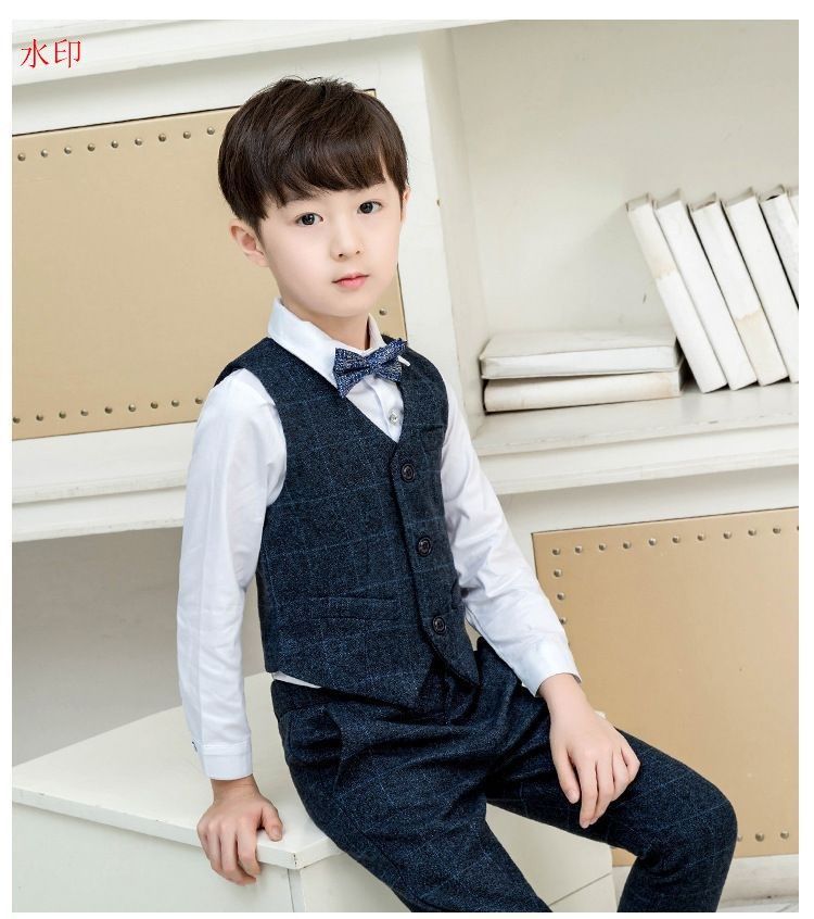 子供服 フォーマルスーツ