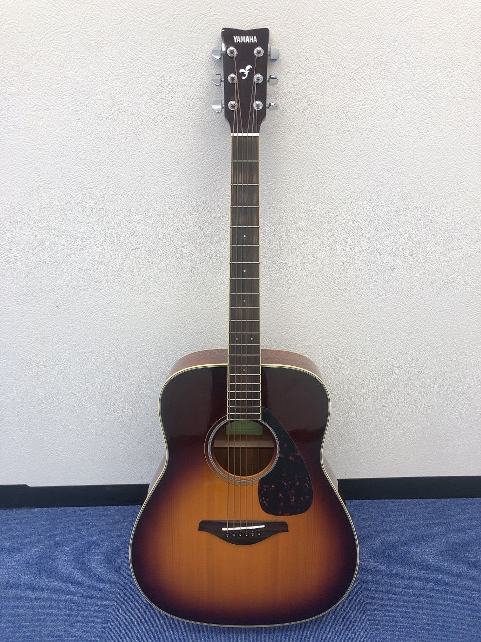 ストア 折り畳み式 木肘小物入れ付回転座椅子【】