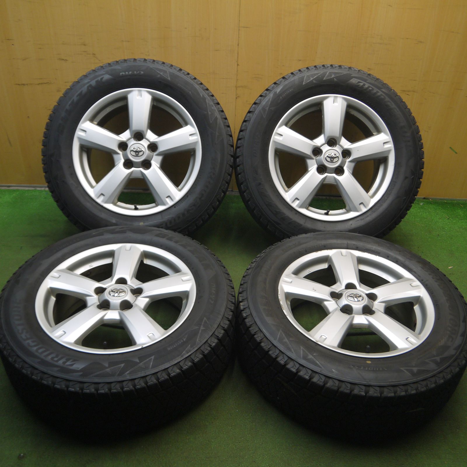 スタッドレス4本セット 225/65R17 ブリヂストンDM-V2 引き取り限定