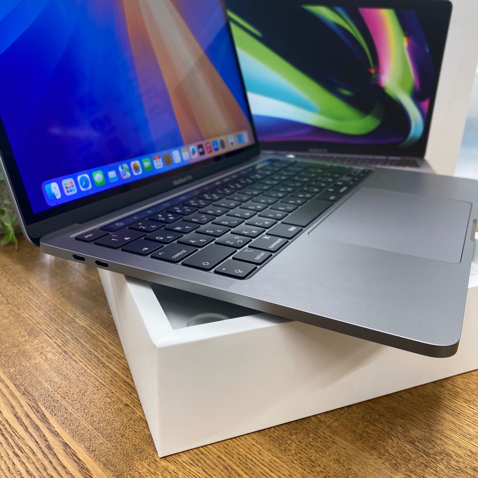 MacBook Pro 13インチ M2チップ スペースグレー2022年 モデル - メルカリ