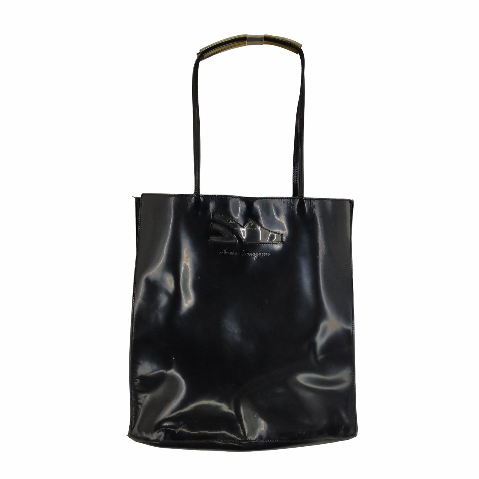 《美品》Ferragamo(フェラガモ)トートバッグ　エナメル サルヴァトーレフェラガモ Salvatore Ferragamo エナメルトートバッグ