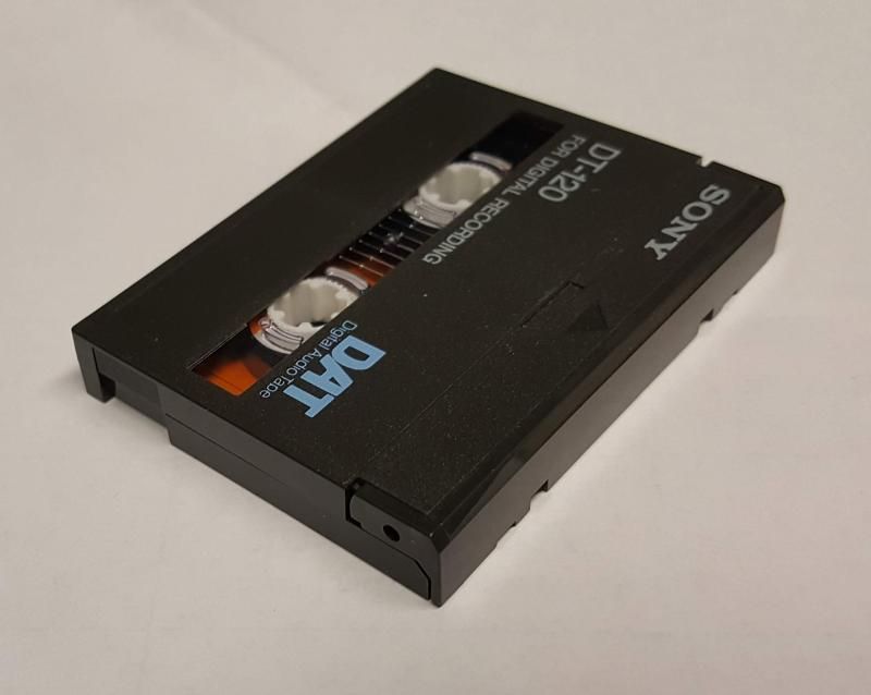 90080230_6