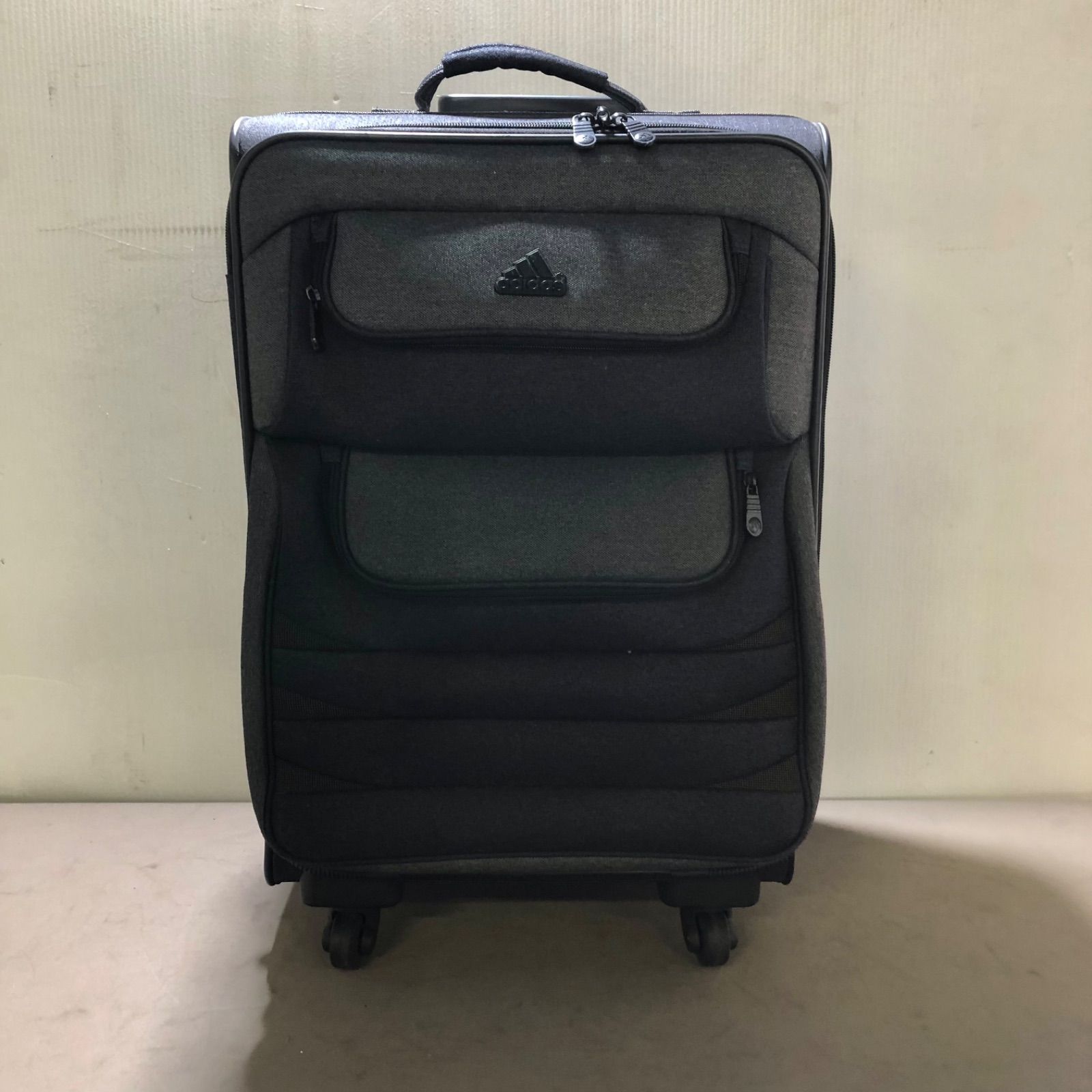 受注生産品】 adidas キャリーケース スーツケース 30L コンパクト 