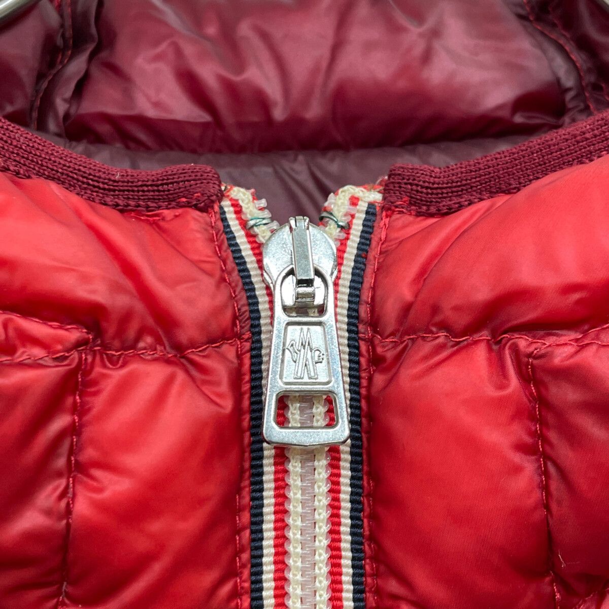 国内正規　モンクレール ジレ　TIB GILET ダウンベスト レッド　0 BEAMS F（ビームスF）MONCLER / TIBB ナイロン ダウンベスト
