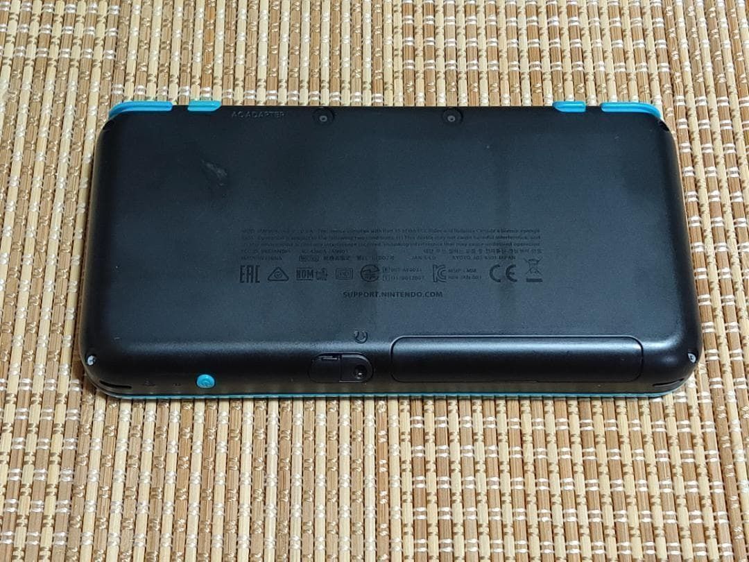 本体のみ New2DSLL ブラック×ターコイズ E