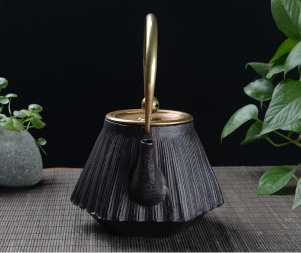 【未使用】備前焼 五郎辺衛 茶器揃 5客 急須/湯呑茶碗 日本茶 陶器インテリア 未使用】備前焼 五郎辺衛 茶器揃 5客 急須/湯呑茶碗 日本茶 陶器