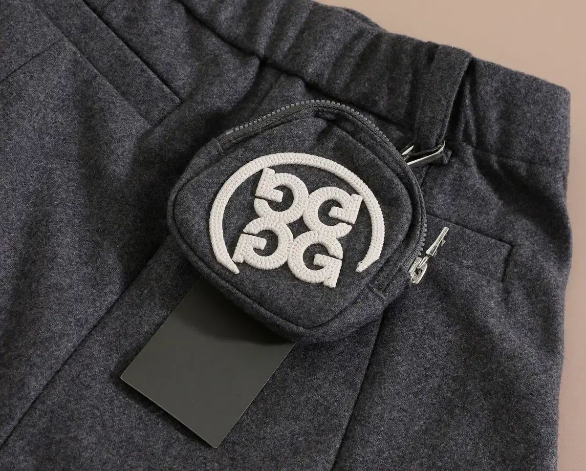 レディースゴルフウェア プリーツ スカート ウノ ピゥ ウノ ウグァーレ