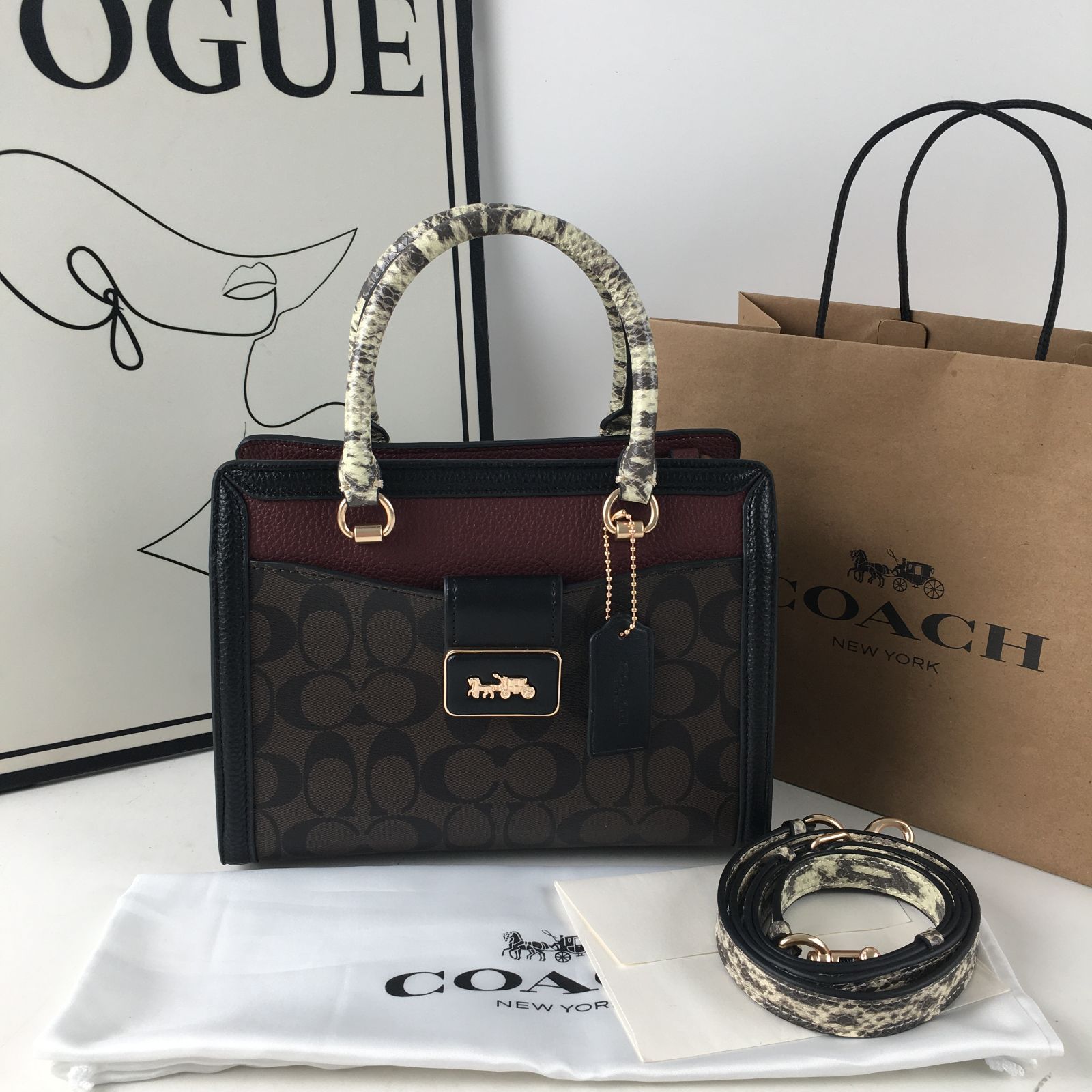 新品 COACH【グレースキャリーオール・シグネチャーキャンバス】 ショルダーバッグ - メルカリ