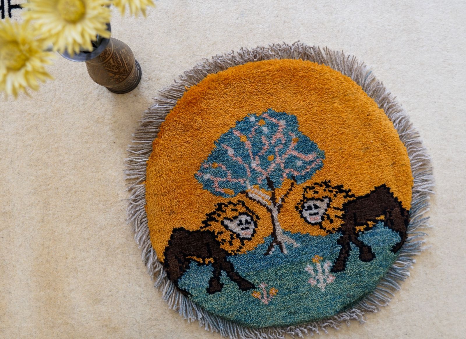 40×40cm【ペルシャ絨毯 手織りギャッベ】アマレ族ギャッベ