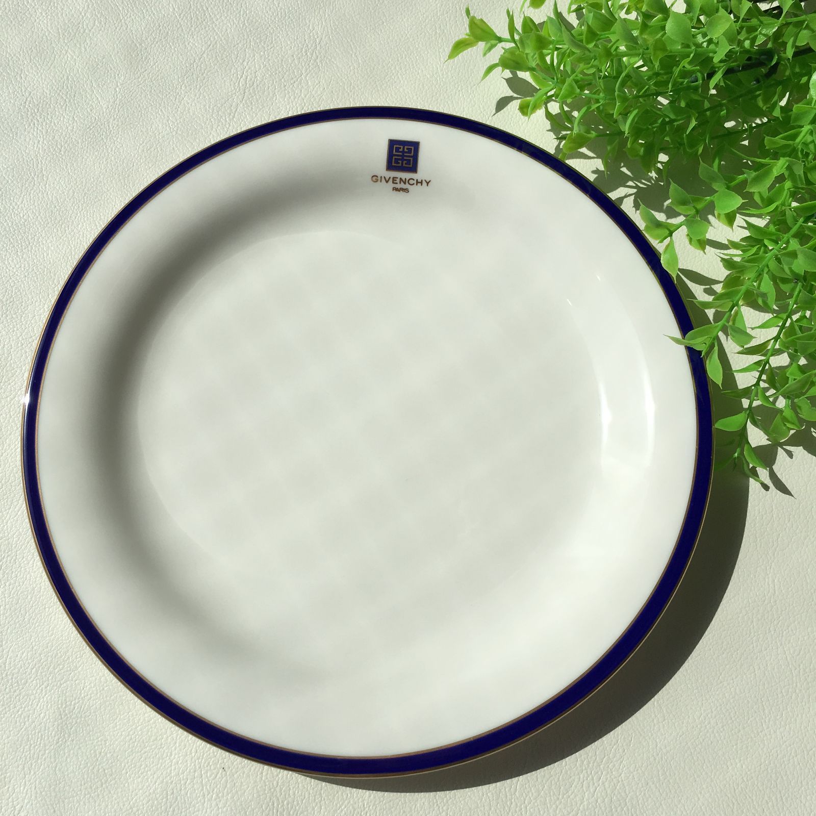 ジバンシー8角皿 未使用 1 完全未使用 Givenchy 八角形ホワイトプレート 5