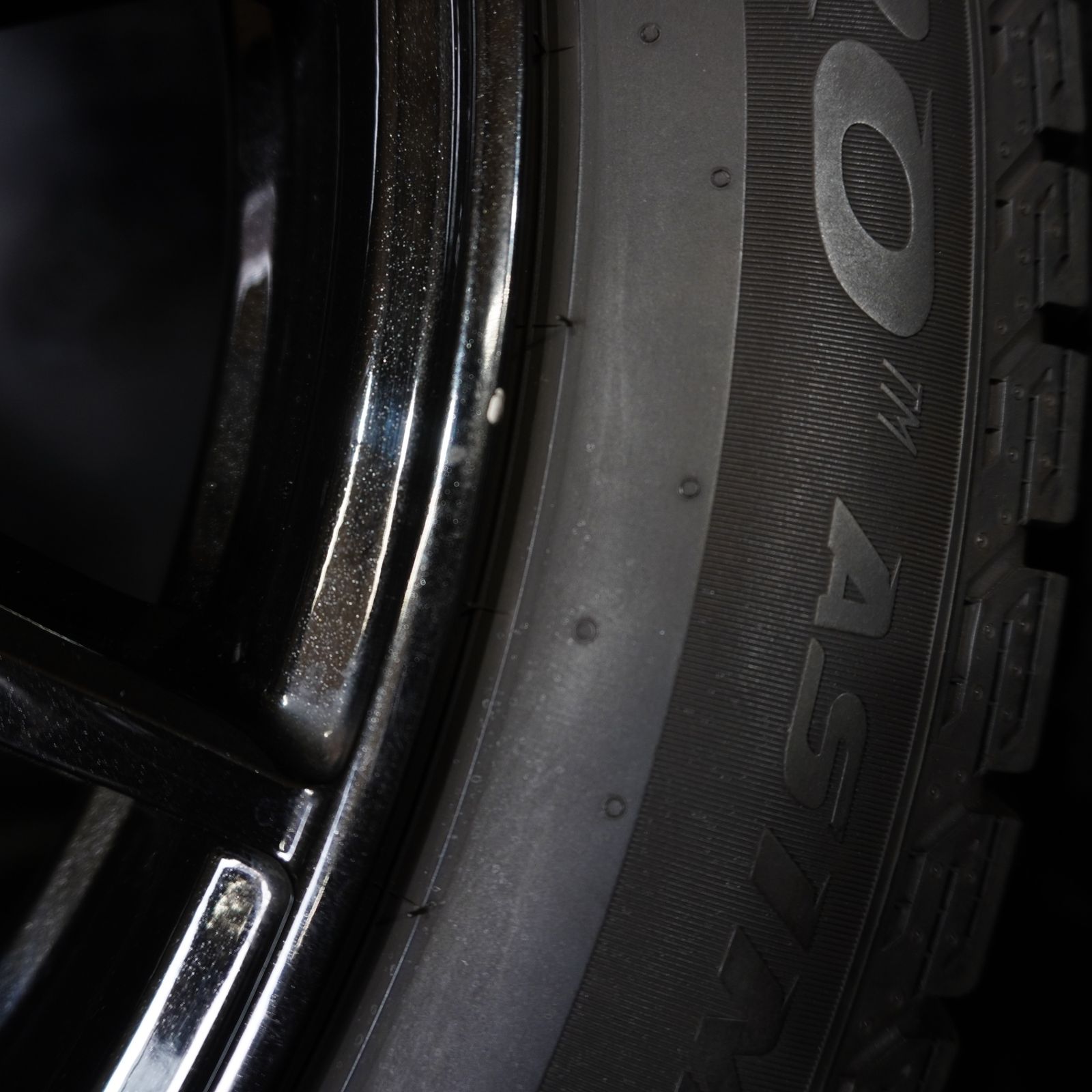 22年製 ピレリ アイスゼロアシンメトリコ シュナイダー 235 45R18 8J 42 114.3 5H 4本 スタッドレス クラウン マークX カムリ GS等 FFCRYSTALESIA_COM