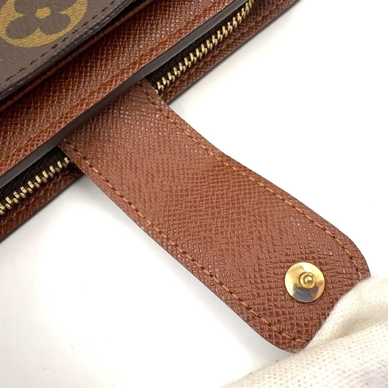 VUITTON
