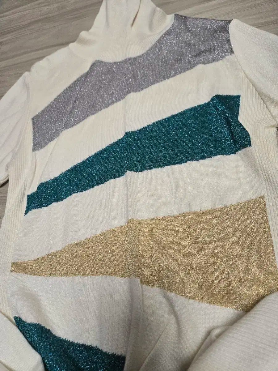  XIX アイボリー カラフル ストライプ ニット 長袖 ニット セーター