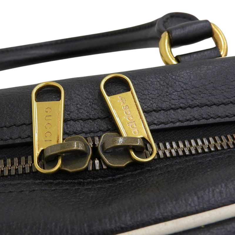 グッチ GUCCI 2WAYバッグ ミニダッフルバッグ ショルダーバッグ ボストン レザー ブラック アディダスコラボ 702397 中古 新入荷 GU0647 グッチ GUCCI 2WAYバッグ ミニダッフルバッグ ショルダーバッグ