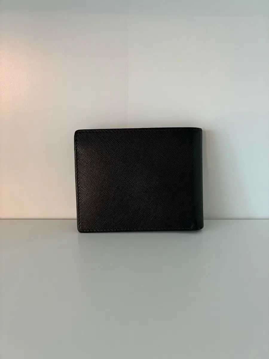 未使用✨MONTBLANC サルトリアル 6CC 二つ折り財布 本革 ブラック MONTBLANC（筆記具、時計） モンブラン 二つ折り財布 MB198225