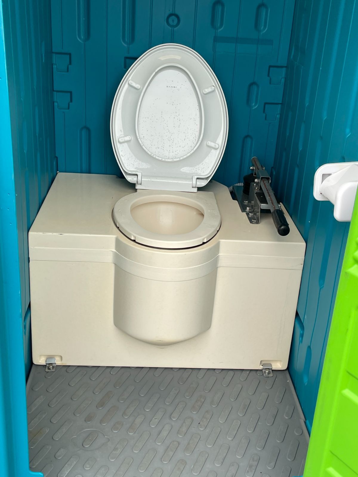 仮設トイレ 車載トイレ