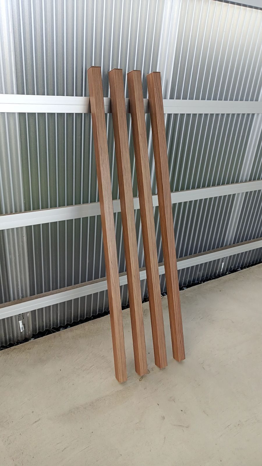 アルミ 角柱 角材 リクシル チェリーウッド ブラウン 木目調 キャップ付き 33×40×1088mm 4本セット 018