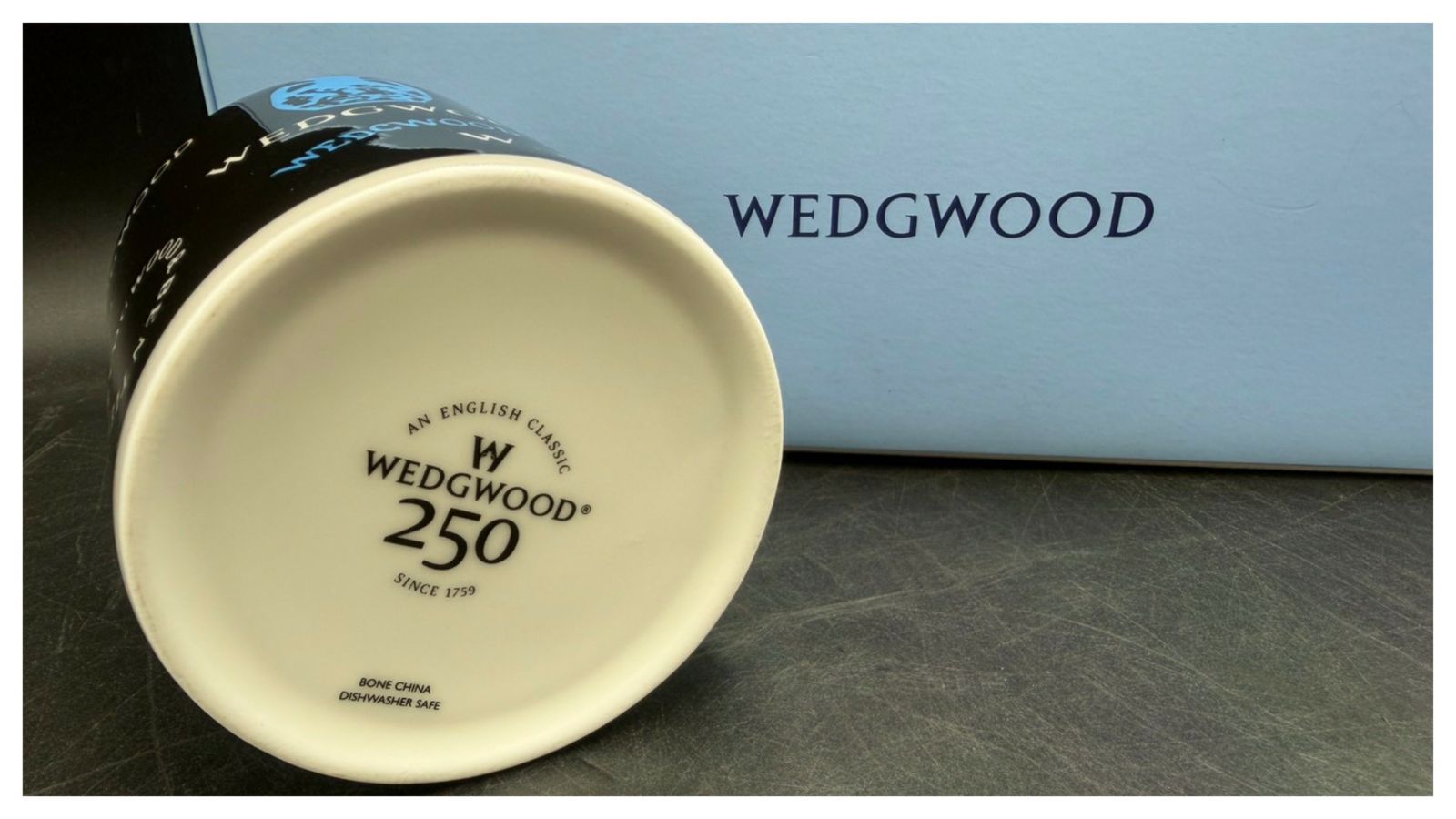 Wedgwood ウェッジウッド マグカップ バックスタンプロゴマグカップ 250周年 マグカップ コーヒー ティーカップ キッチン 食器