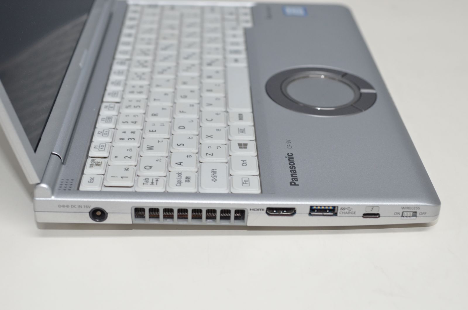 中古軽量ノートパソコン Panasonic CF-SV7LDDQR core i5-8250U 爆速