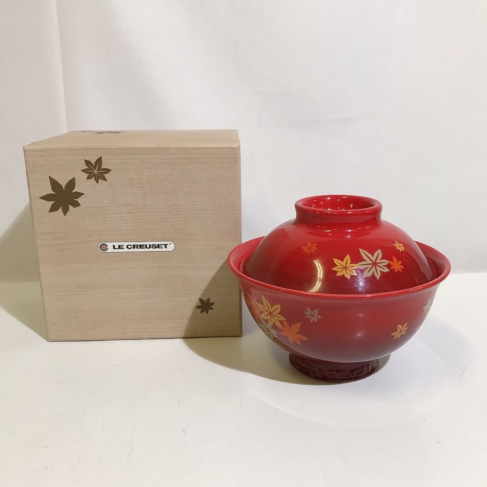 ル・クルーゼ　ルクルーゼ　丼　どんぶり　モミジ　赤 ルクルーゼ 【杉材】 🏍 LE CREUSET ドンブリ モミジ
