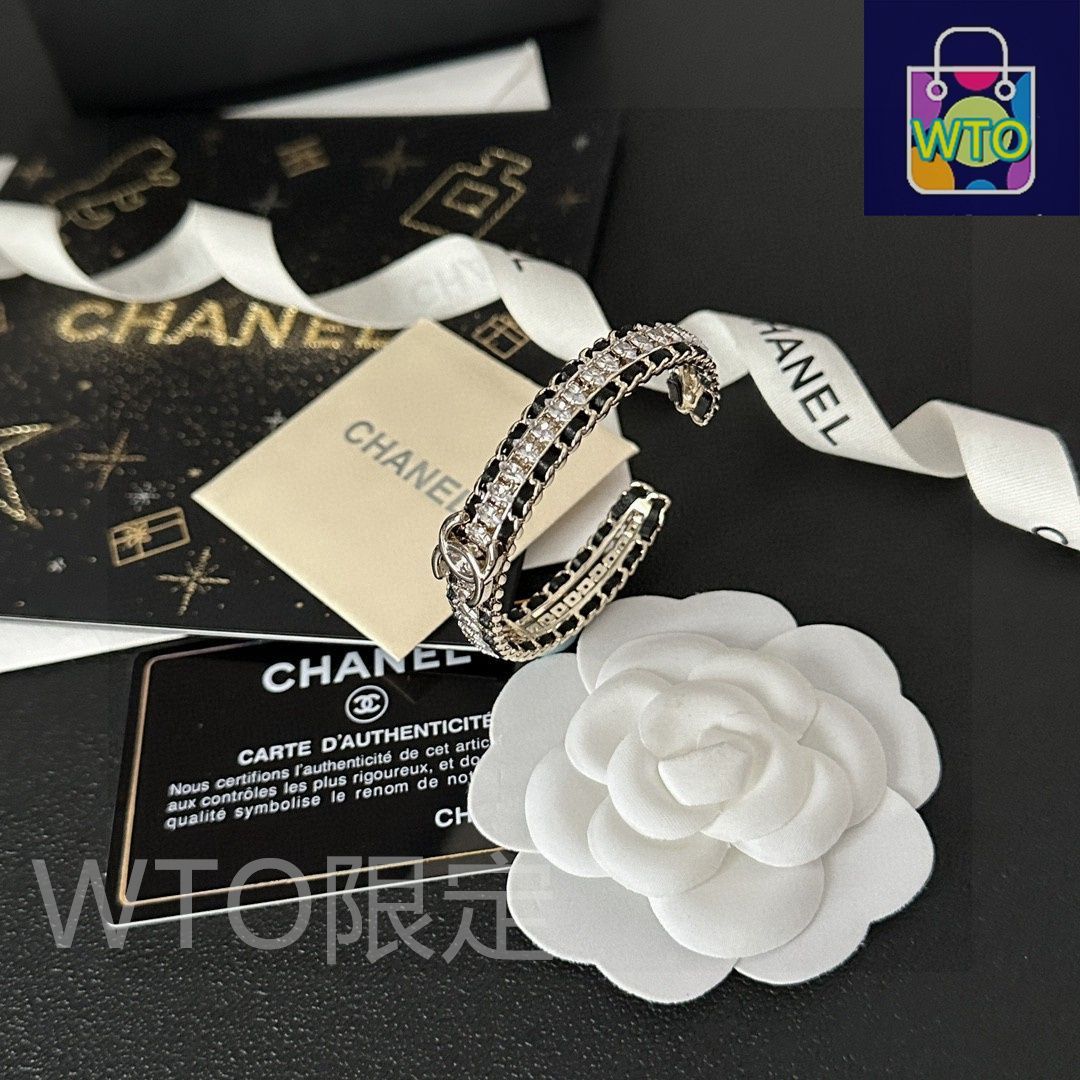 CHANEL チェーンブレスレット クリスタル装飾 CHANEL】クリスタル CCロゴ × レザー チェーン ブレスレット