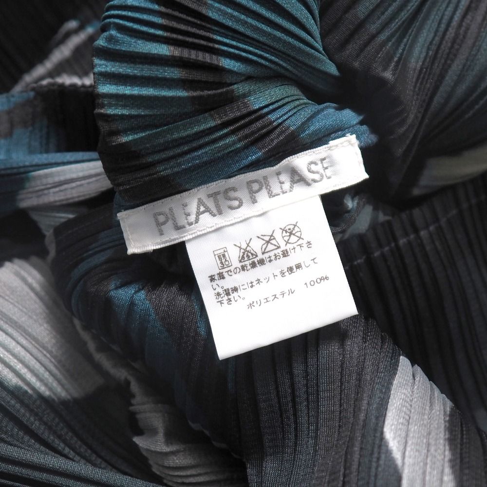 PLEATS PLEASE ISSEY MIYAKE - 【中古】PLEATS PLEASE ISSEY MIYAKE　プリーツプリーズイッセイミヤケ　ノースリーブ　サイズ3　日本製　難あり＿S13＿s-0106-r13 美品 PLEATS PLEASE ISSEY MIYAKE プリーツプリーズ