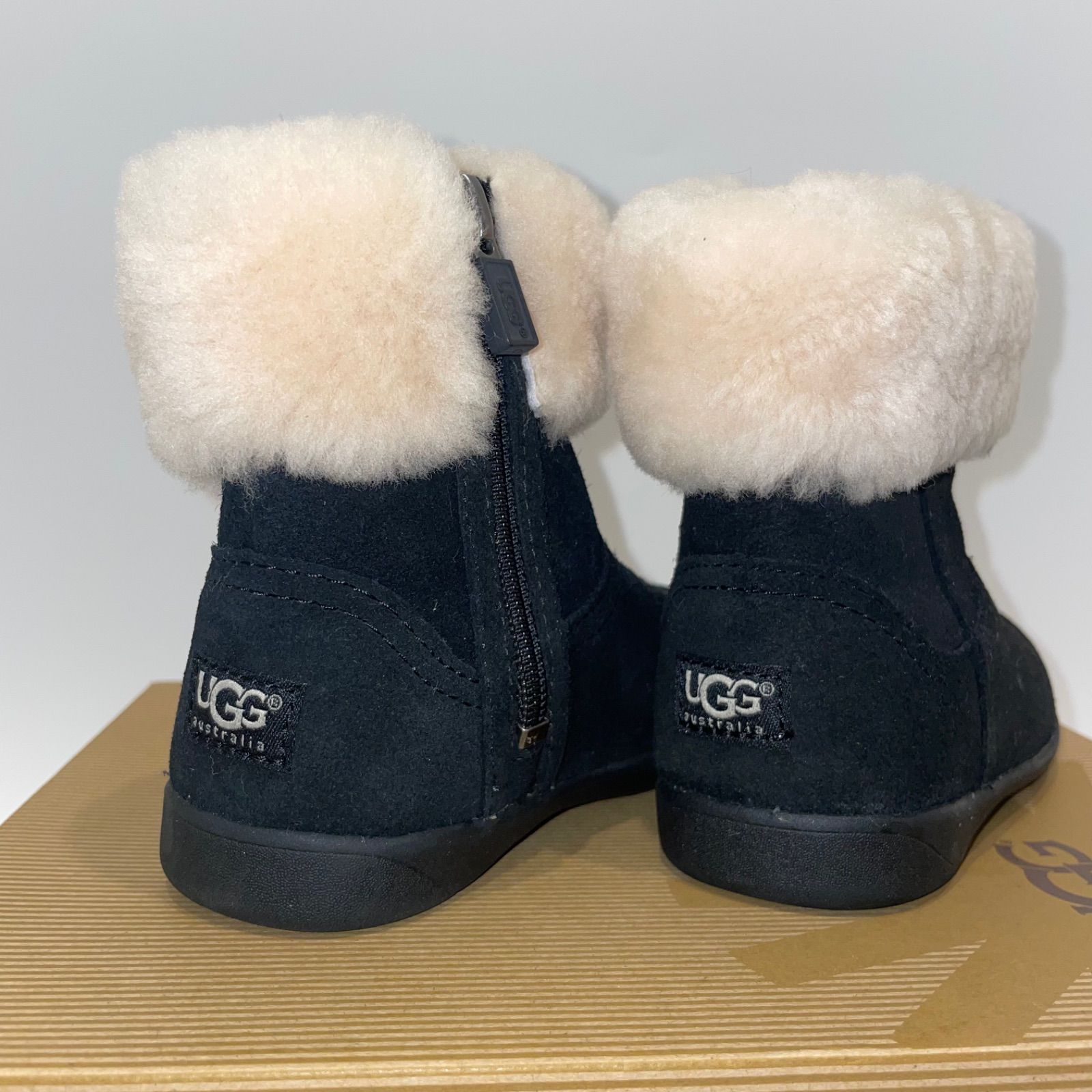 今季人気の商品 UGG ムートンブーツ JORIE II | artfive.co.jp