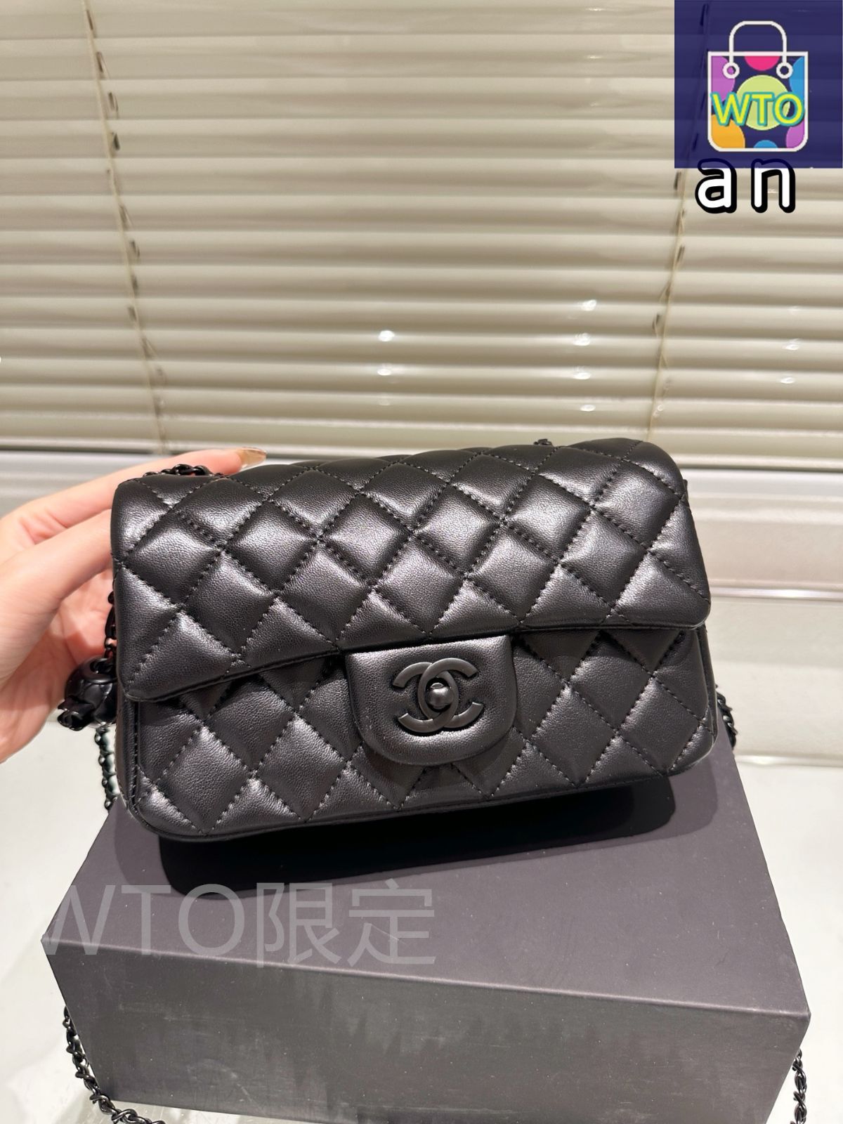今日特価】Chanel Square Fat シャネル スクエアファット クロス