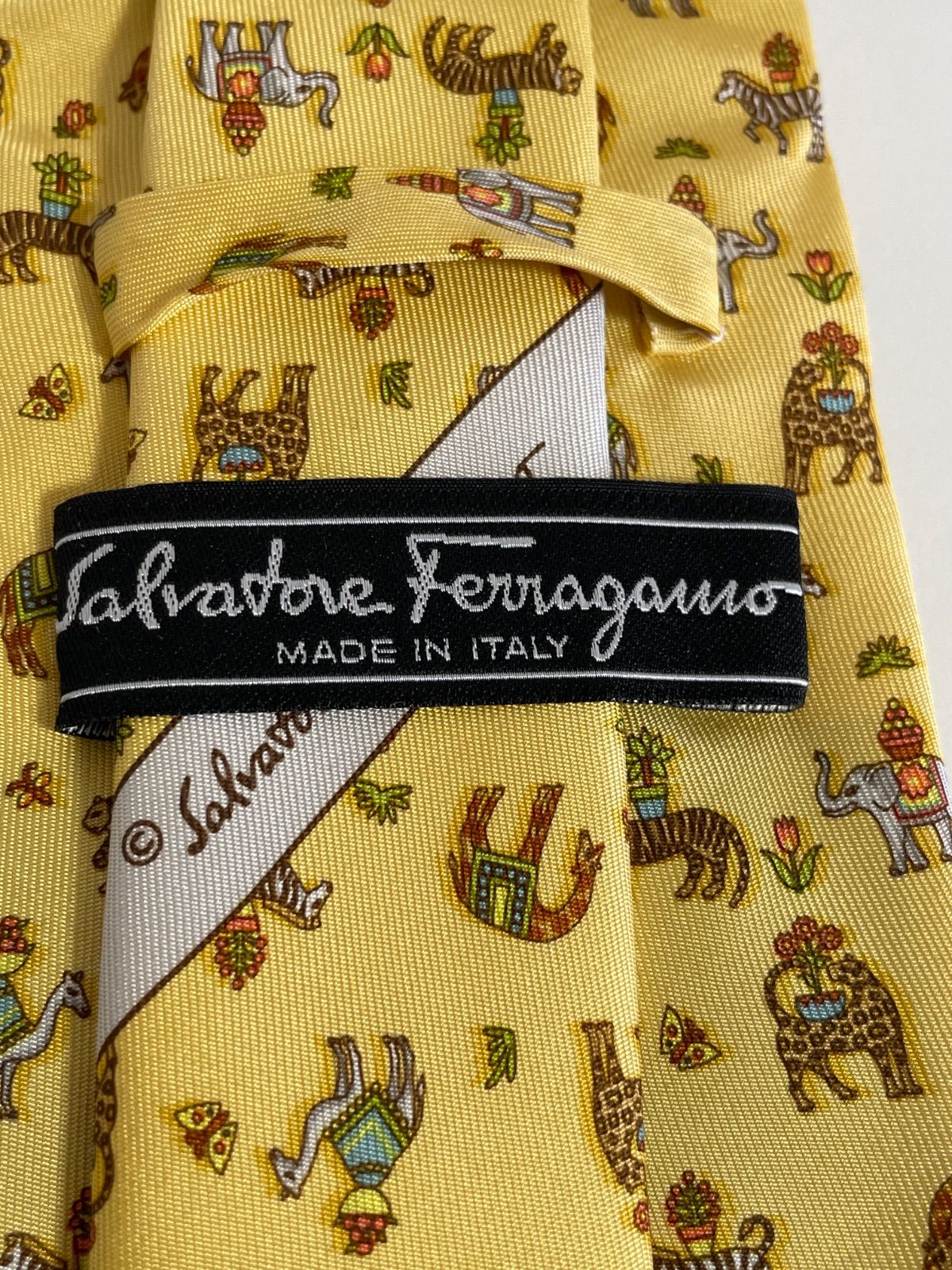 未使用品 サルヴァトーレフェラガモ Salvatore Ferragamo ネクタイ