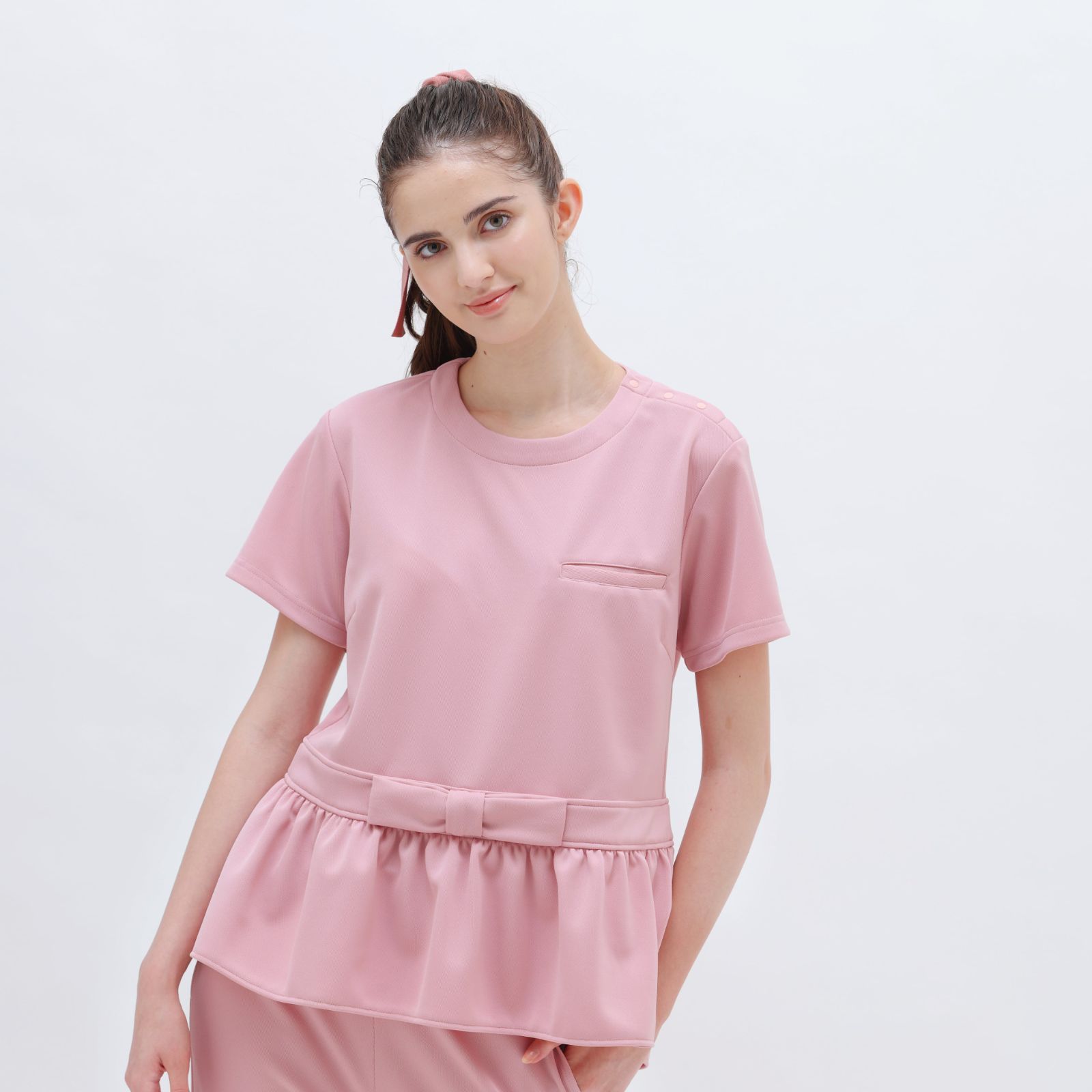医療スクラブ 医療ユニフォーム おしゃれスクラブ Ribbon Peplum Shirt_PINK