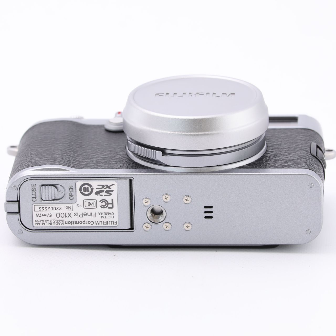 FUJIFILM フジフイルム FinePix X100シルバー デジタルカメラ - メルカリ