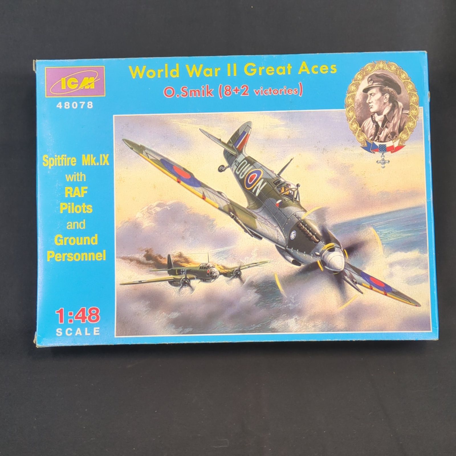 輸入キット 品 ICM アイシーエム 48078 1|48 O.Smik 8 2 victories 1|48 WWII グレートエース O. Smik スピットファイア Mk.IX