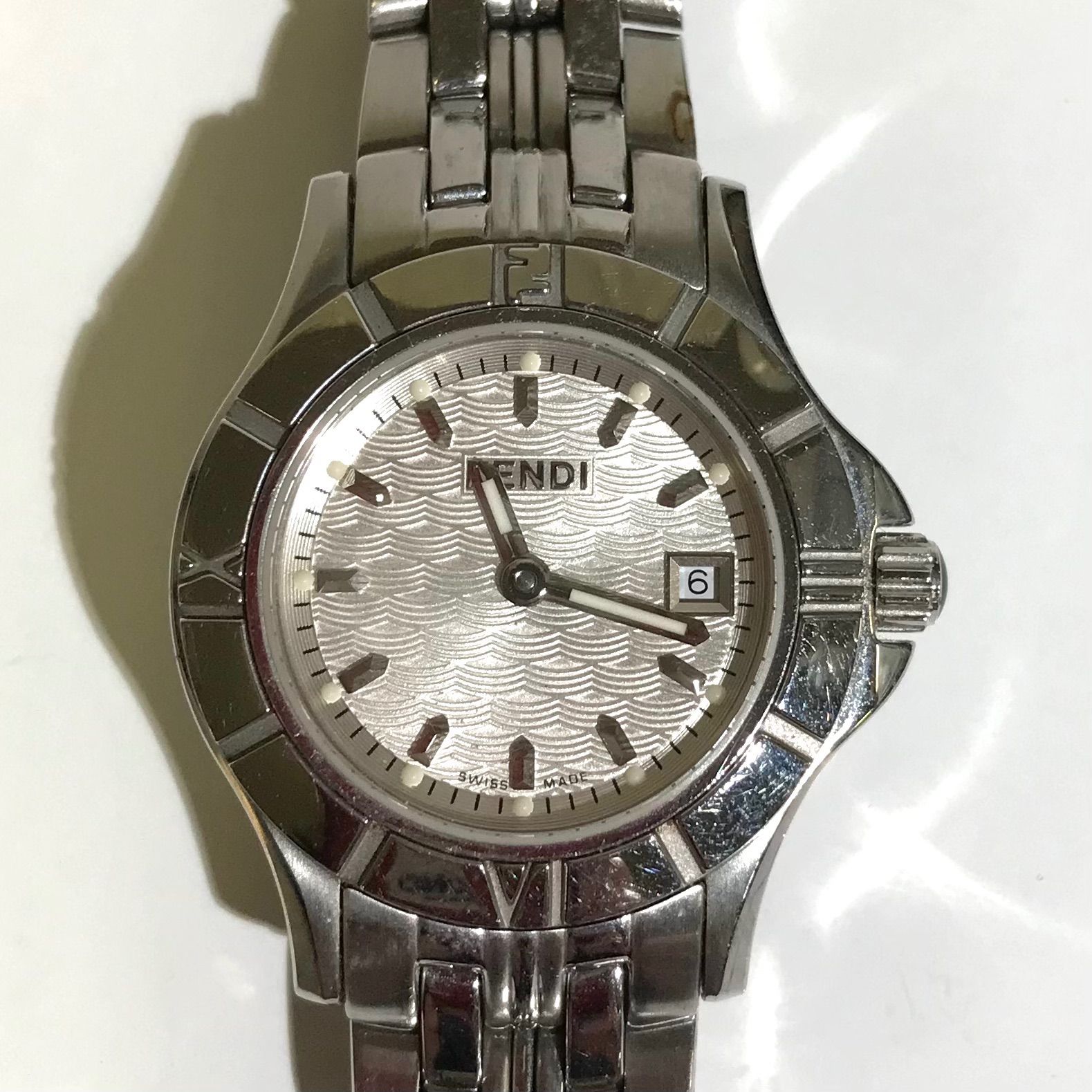 動作未確認】FENDI フェンディ 腕時計 オロロジ クォーツ 2600L