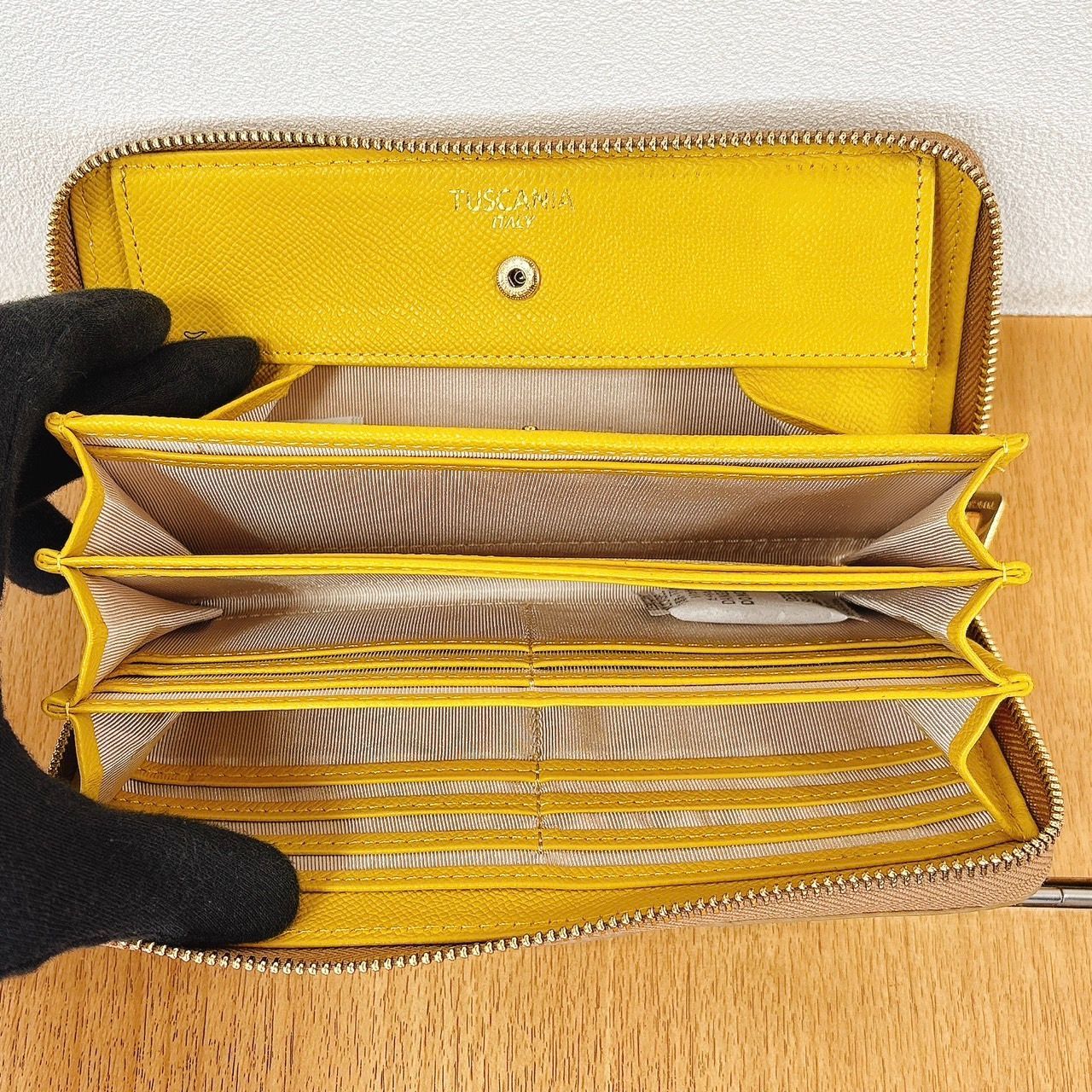 未使用】TUSCANIA トスカーニア クロコ型押し 長財布 HID - メルカリ