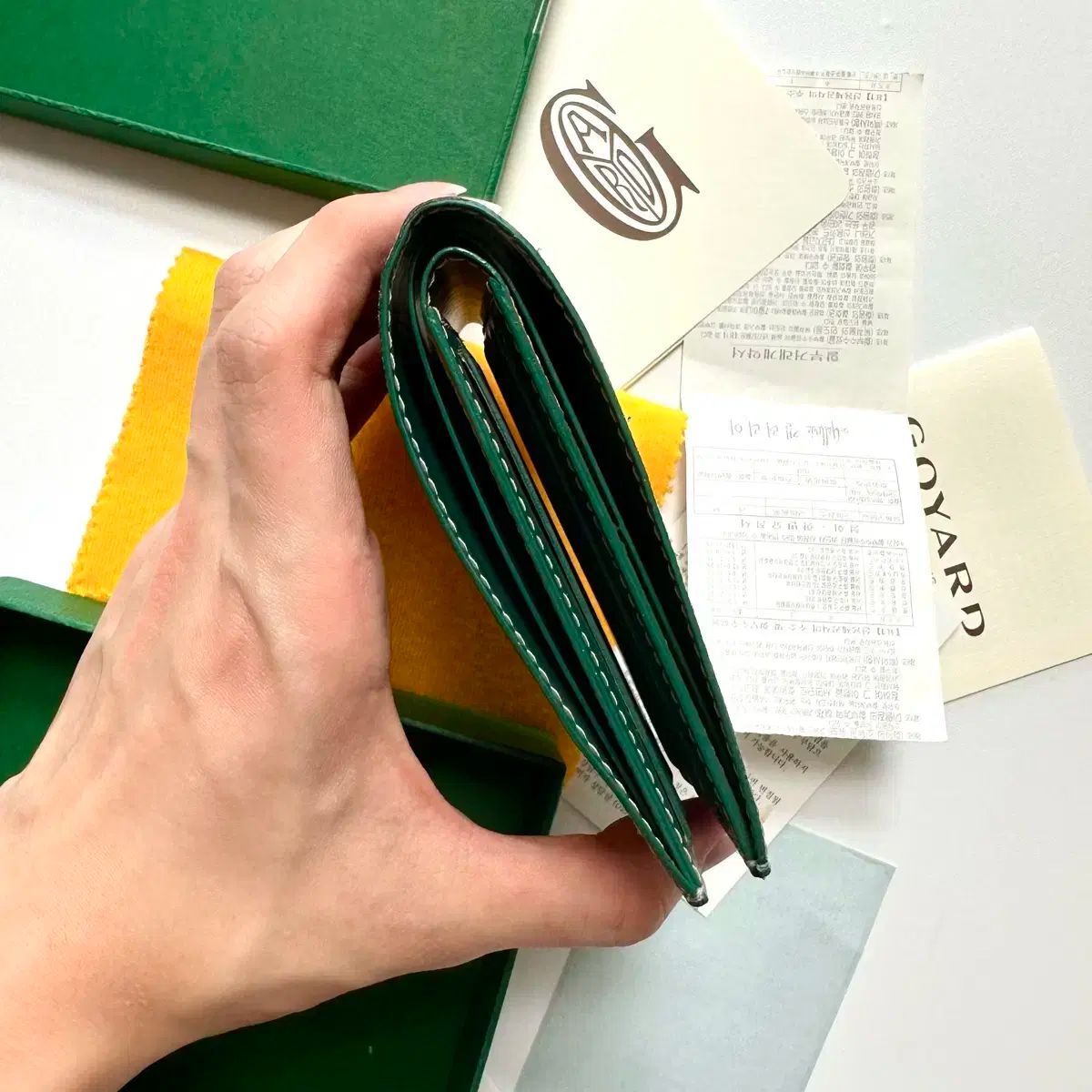 美品 GOYARD ゴヤール ヴィクトワール 二つ折り財布 スペシャル グリーン GOYARD ≪新品≫ ゴヤール 2025年限定 ヴィクトワール