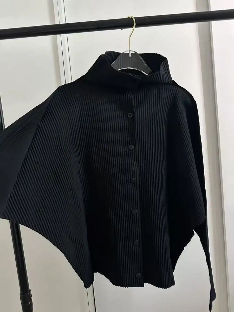 me ISSEY MIYAKEイッセイミヤケ プリージャケット カーディガン me ISSEY MIYAKE ISSEY MIYAKE(イッセイミヤケ) ビューティー