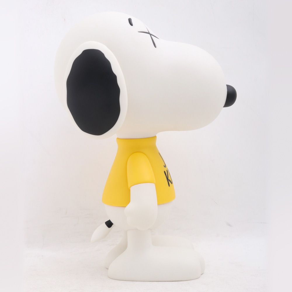 未使用 KAWS × PEANUTS スヌーピー フィギュア ビニール - メルカリ