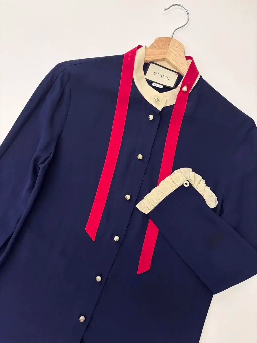 Gucci GUCCI グッチ 絆 ネイビー シルク ブラウス