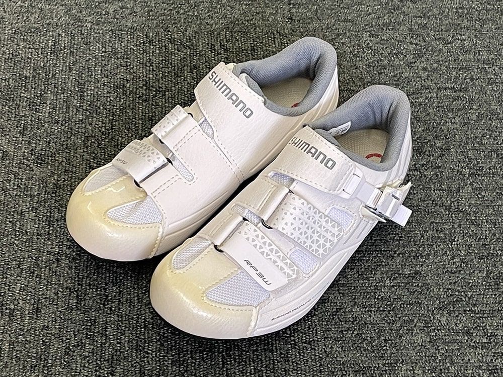新品・未使用・特価品 SHIMANO（シマノ）RP3（SH-RP300W）ホワイト SPD-SL/SPD 女性用ロードシューズ  サイズ36.0(22.5cm)(#00629897)