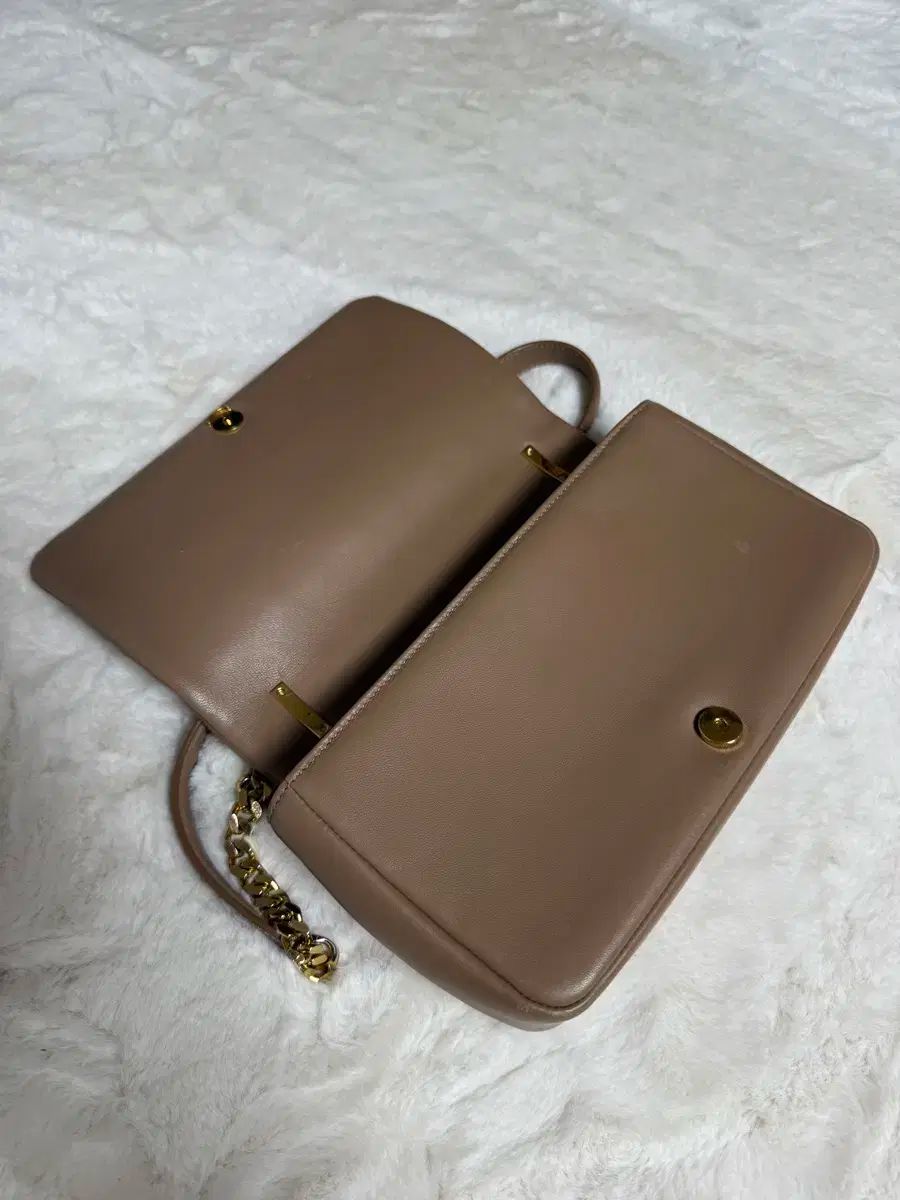 Burberry バーバリー