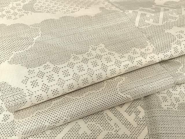 平和屋着物○東郷織物謹製 本場大島紬 160亀甲 雲重ね吉祥文 正絹 逸品