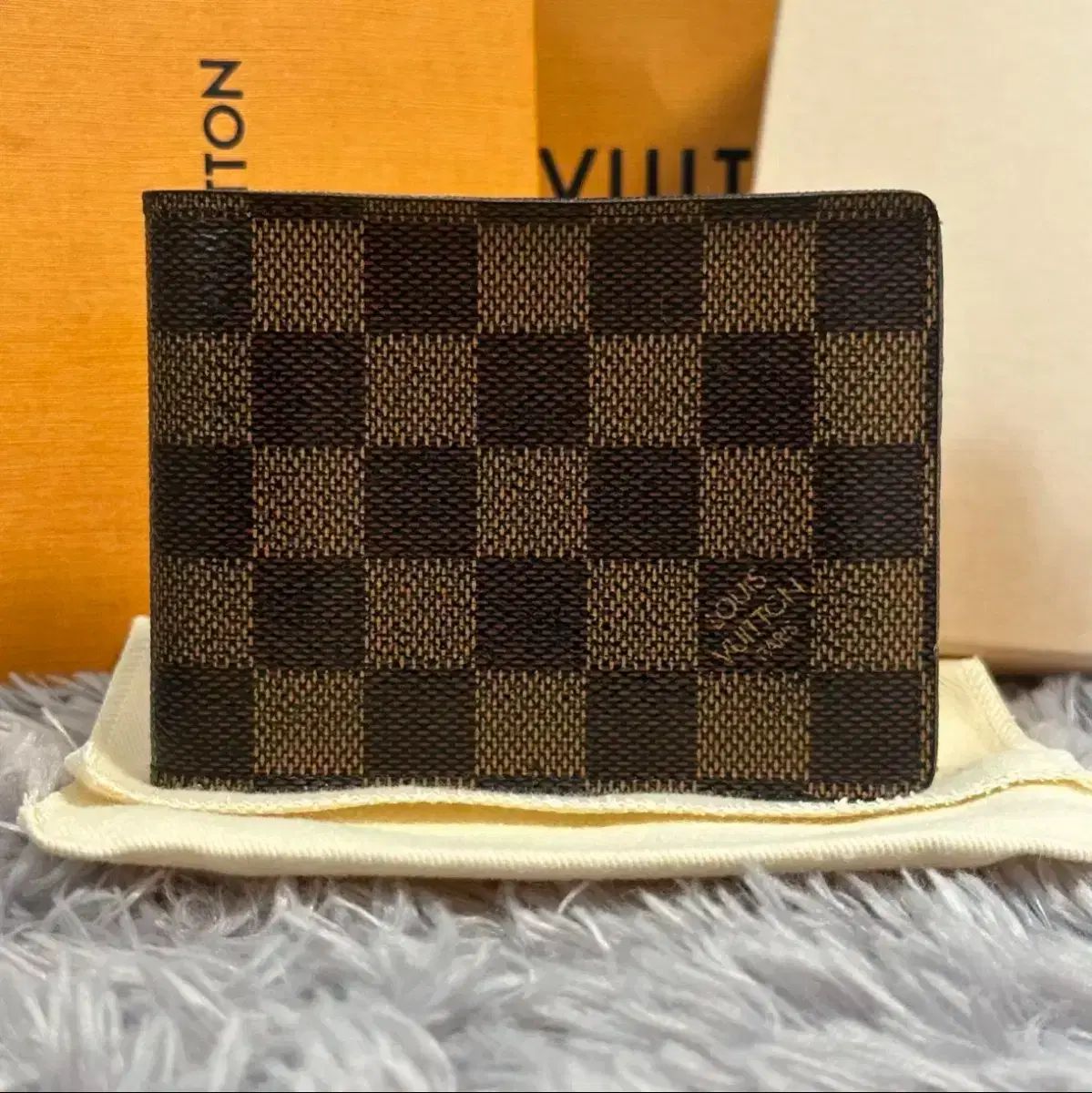 LOUIS VUITTON ルイヴィトン ダミエグラフィット ミュルティ ポルト