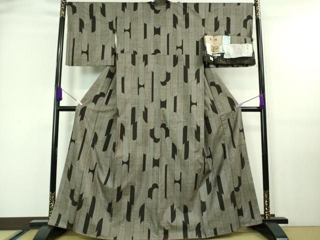 平和屋本店□希少 本場大島紬 吉三郎 吉織物謹製 割込絣織 泥染  